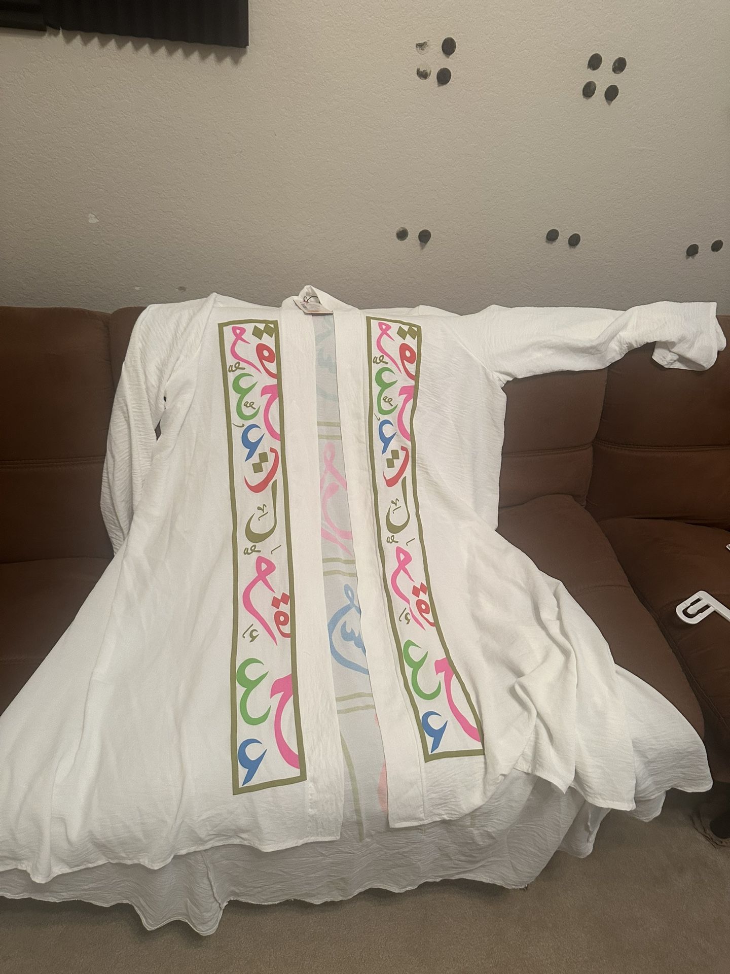 abaya new tag on white with color good for all sizes