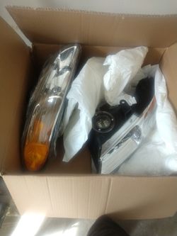 Dodge caravan/Chrysler Town And country Headlights