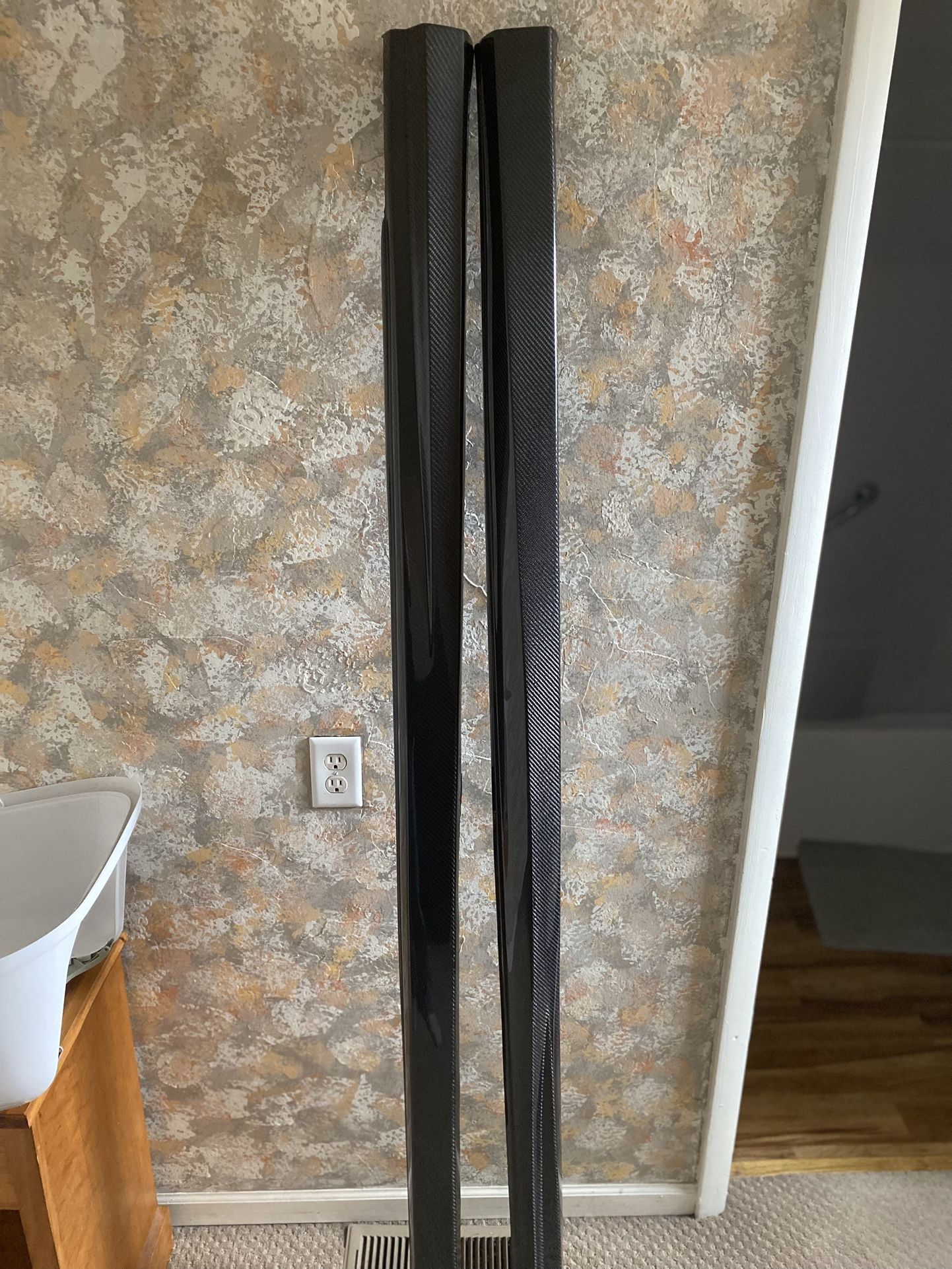 Cubed carbon fiber side skirts Gti