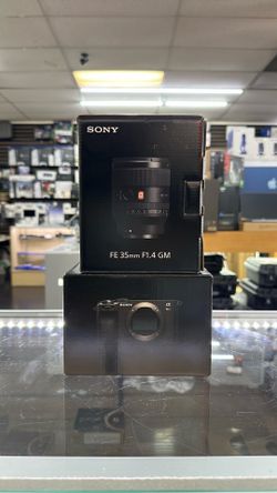 Sony Camera A7 CR and Sony G Masters 35mm F.14