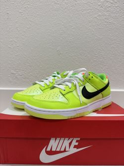 Nike Dunk Low Splash Volt