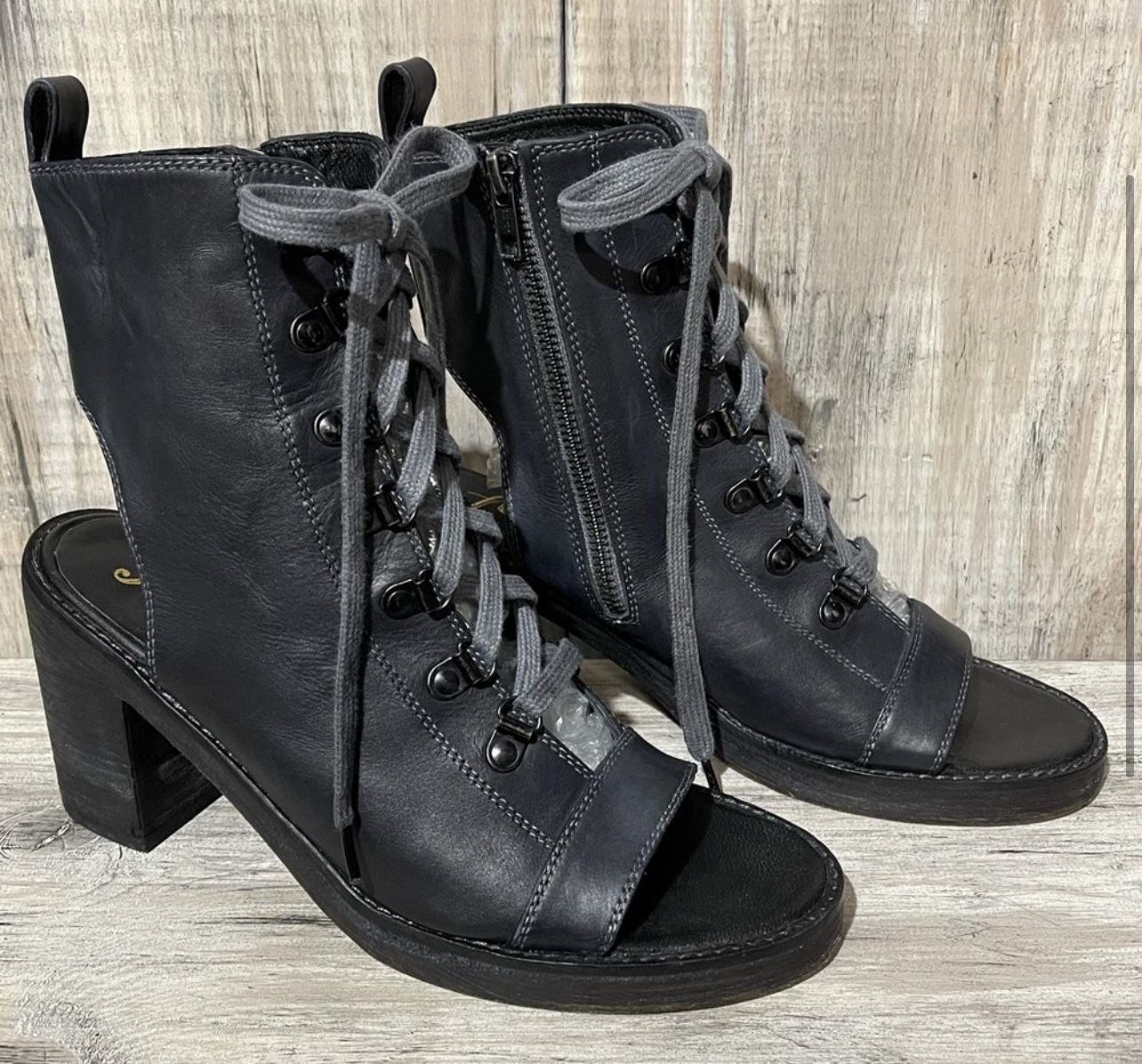 Free People City Of Lights Black Lace Up Open Toe Heel Boots • Women’s Size 10 (40)