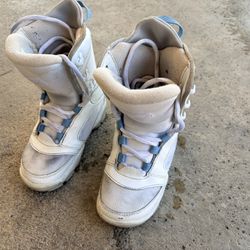 Avalanche snowboard boot - Girl Size 21.5