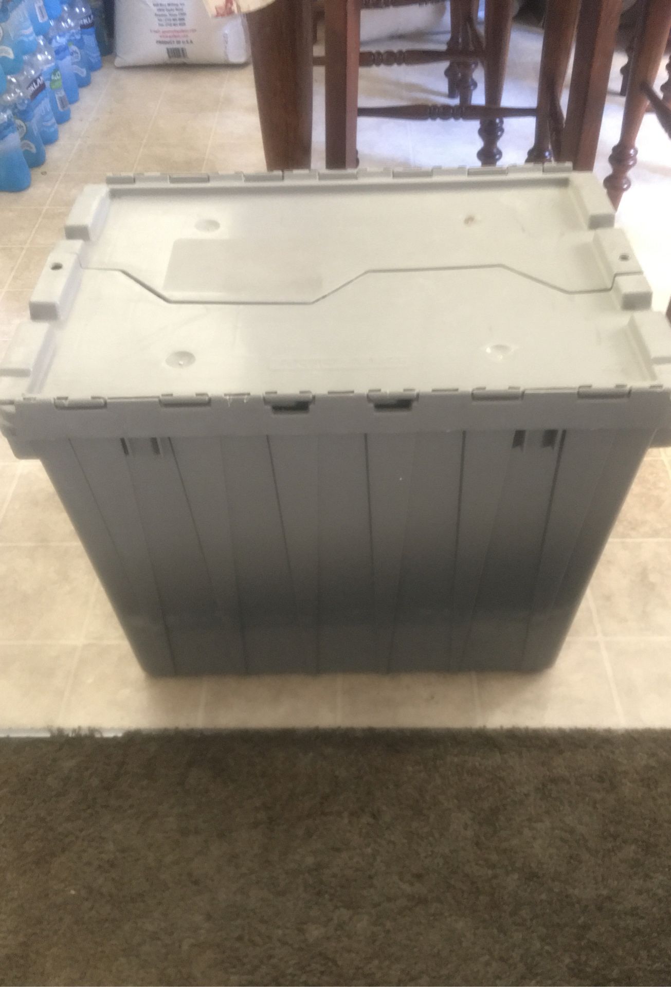 Storage bin