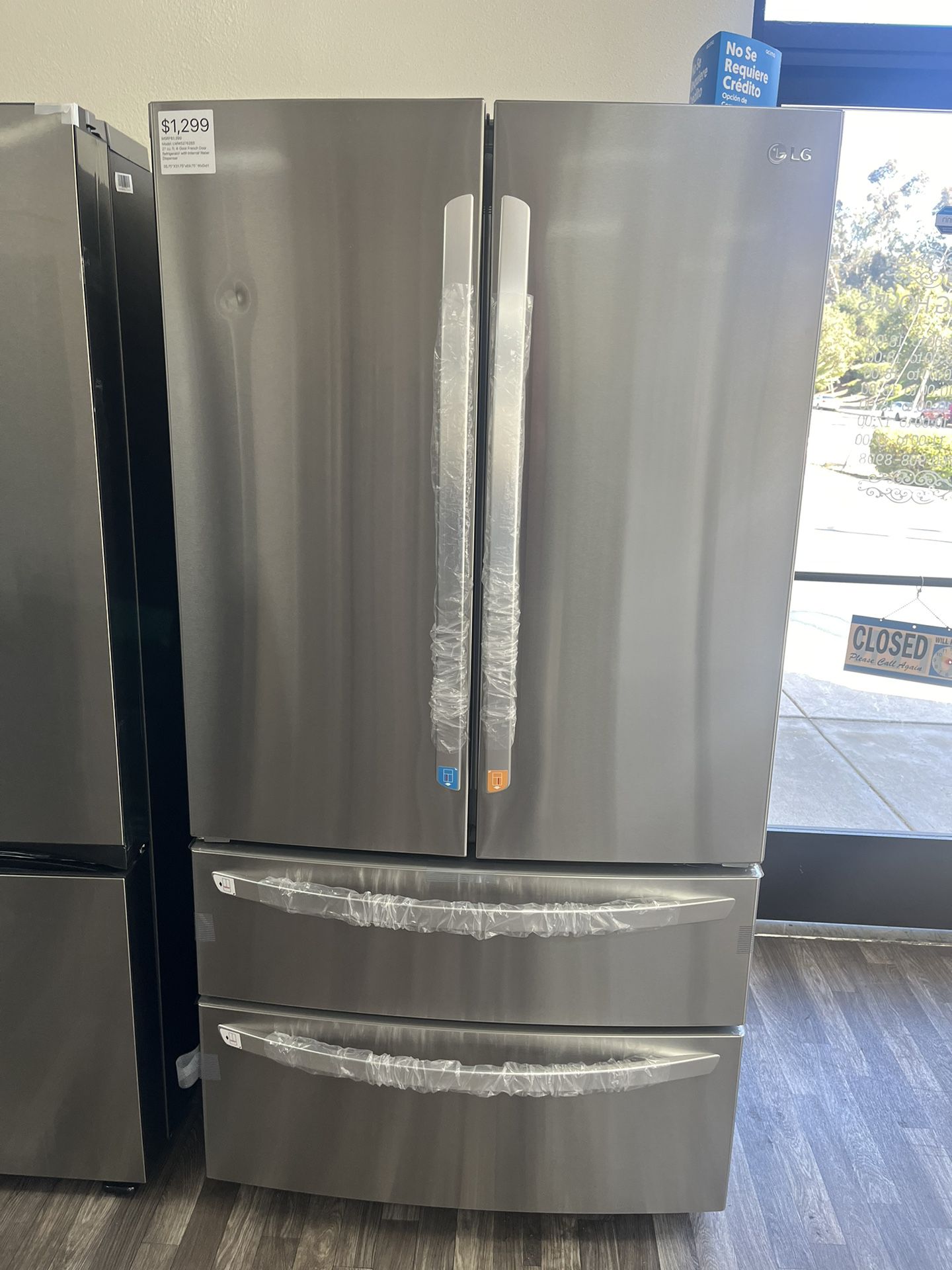 LG 4 Door French Door 27 Cu Ft Refrigerator w/ Internal Water Dispenser (MSRP $2399 / NOW $1299)