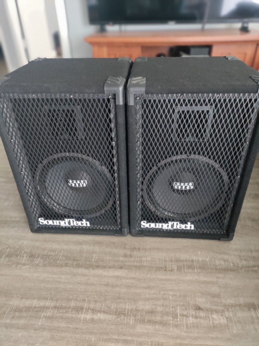 2 Soundtech Sts B2 Speakers 12"
