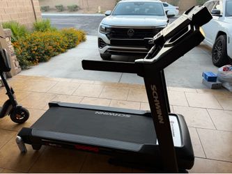 Schwinn 830 Treadmilll