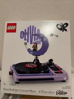 LEGO Olivia Rodrigo's Concert Moon Set 43029
