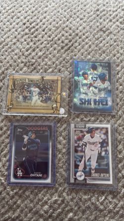 Shohei Ohtani Topps Baseball Card Lot (4)