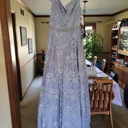 NEW Beautiful Prom Dress