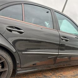 Parting Out 2008 Mercedes Benz E350 Parts