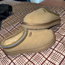 Uggs Tazz