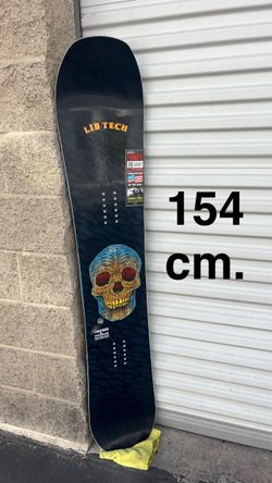 154 cm. NEW Lib Tech EJack Knife snowboard Eric Jackson
