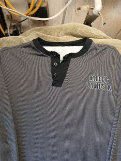 Harley Davidson pull over shirt