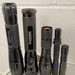 The 5 LED flash lights torch of diferents working modes