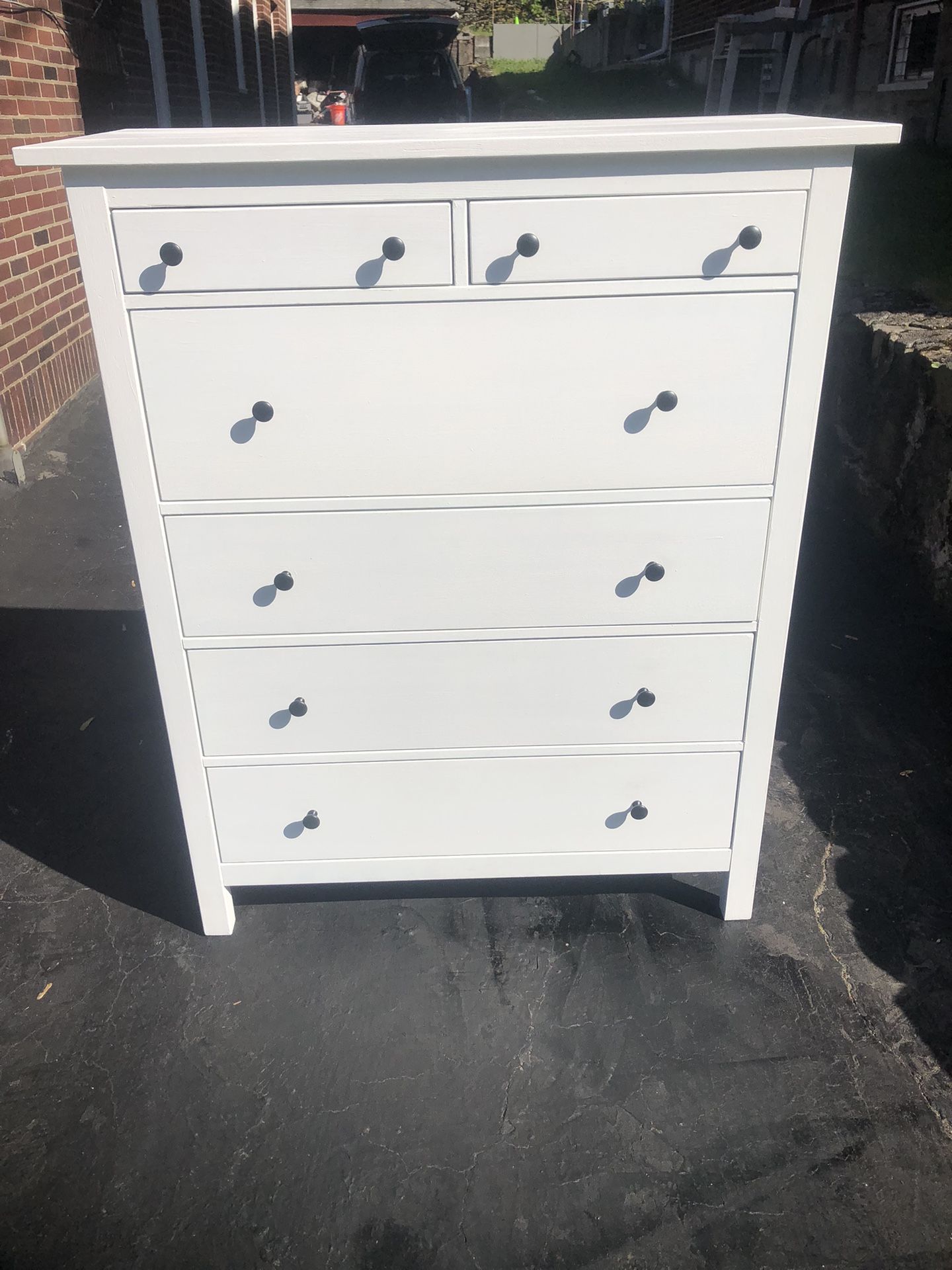 Very Good Condition White Color Dresser