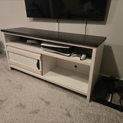 ✨ Modern Farmhouse TV Stand / Entertainment Console – Excellent Condition ✨