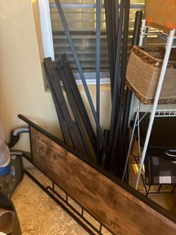 Black Metal and Wood Bed and bed Frame