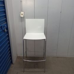 Bar Height Chairs Sturdy In Good Conditions Set Of 6