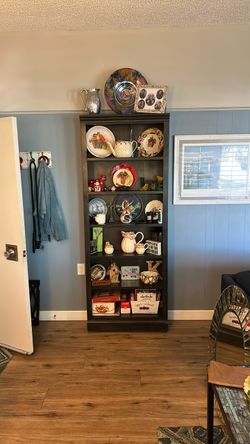 Wood bookcase