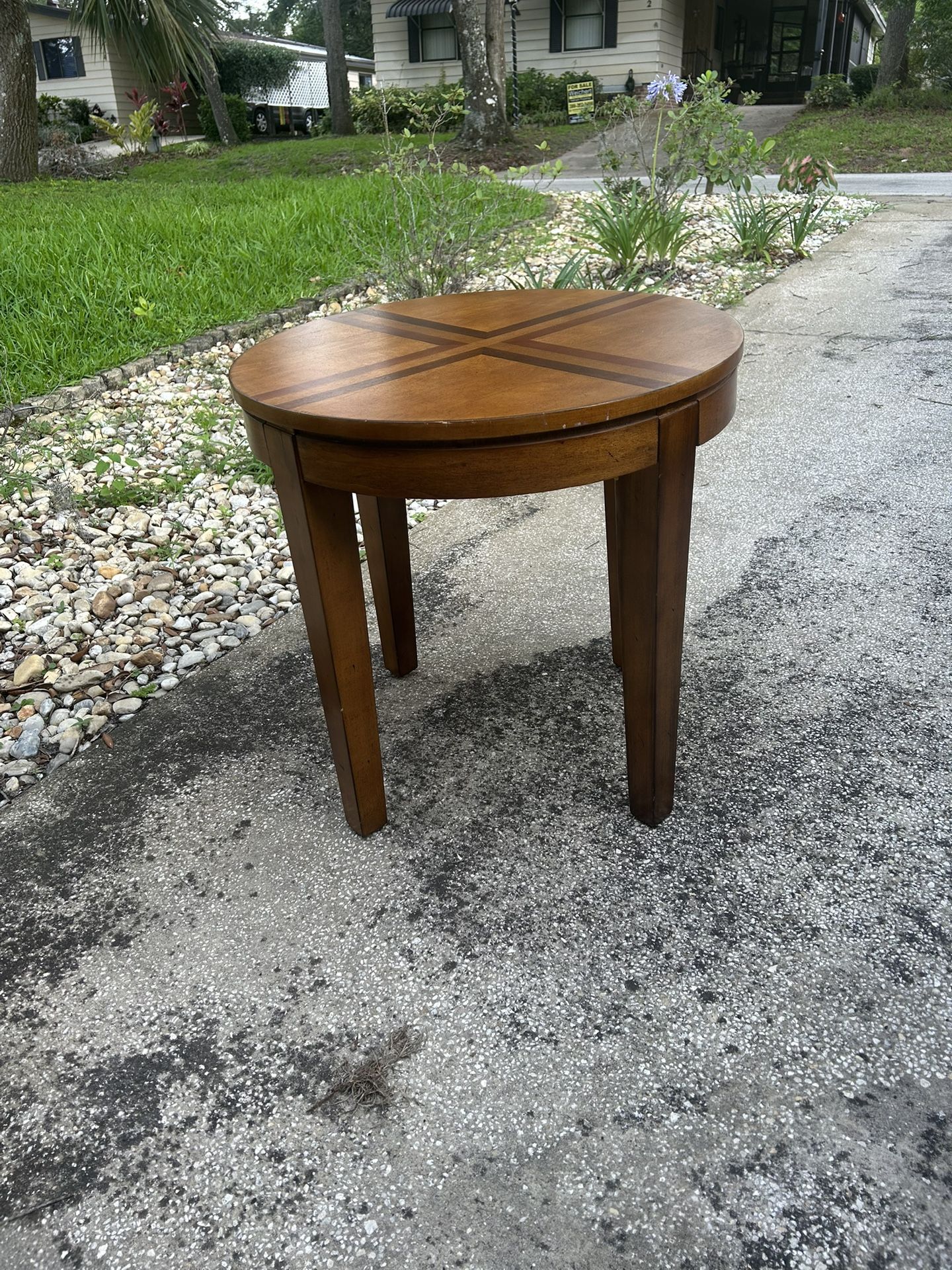 Side/End Table