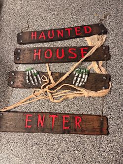 Halloween Haunted House Enter Sign Hanging Decoration