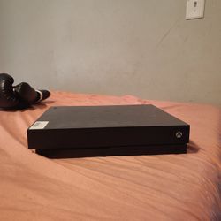 Xbox One X (1tb)