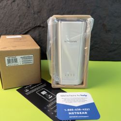 NETGEAR Nighthawk WiFi 7 Extender EXS25
