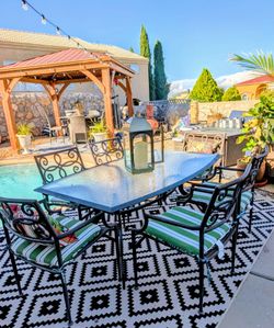 Outdoor Patio Dining Table and Chair Set