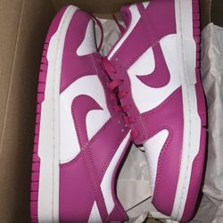 Nike Dunk Low Active Fuchsia Size 6.5Y / 8W, 5Y / 6.5W