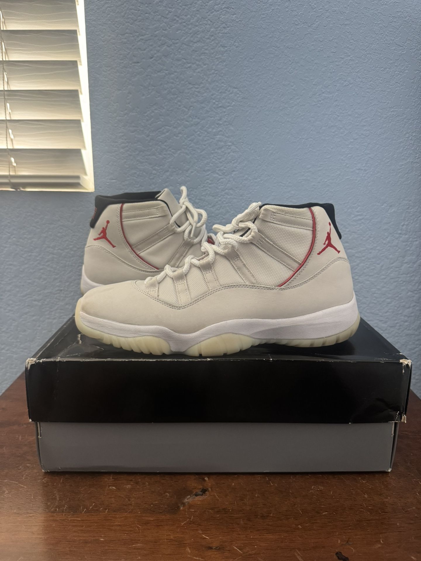 Jordan 11 Platinum Tint 