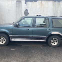 1996 Ford Explorer