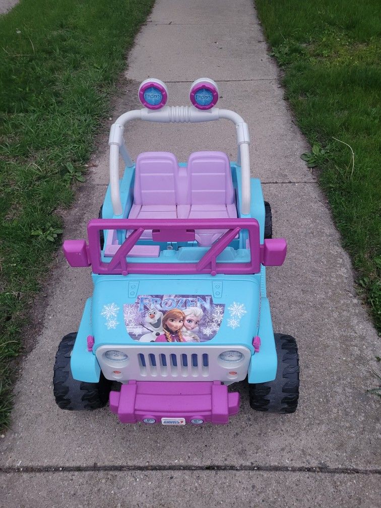POWER WHEELS FROZEN JEEP