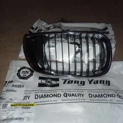 2 Piece Grille Set Left And Right For Various BMW Makes And Models 