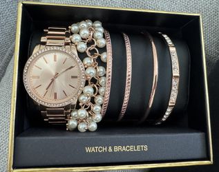 Folio Women’s Rose Gold-Tone Bracelet Watch Gift Set