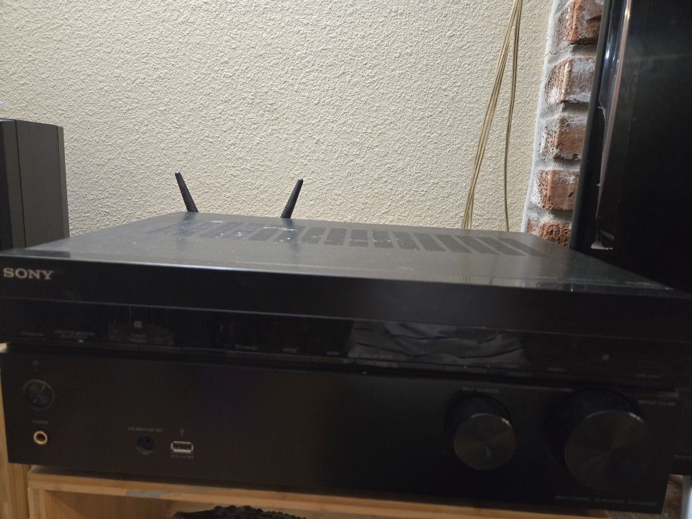 Sony STR-DN1080 7.2 Channel Dolby Atmos Receiver 