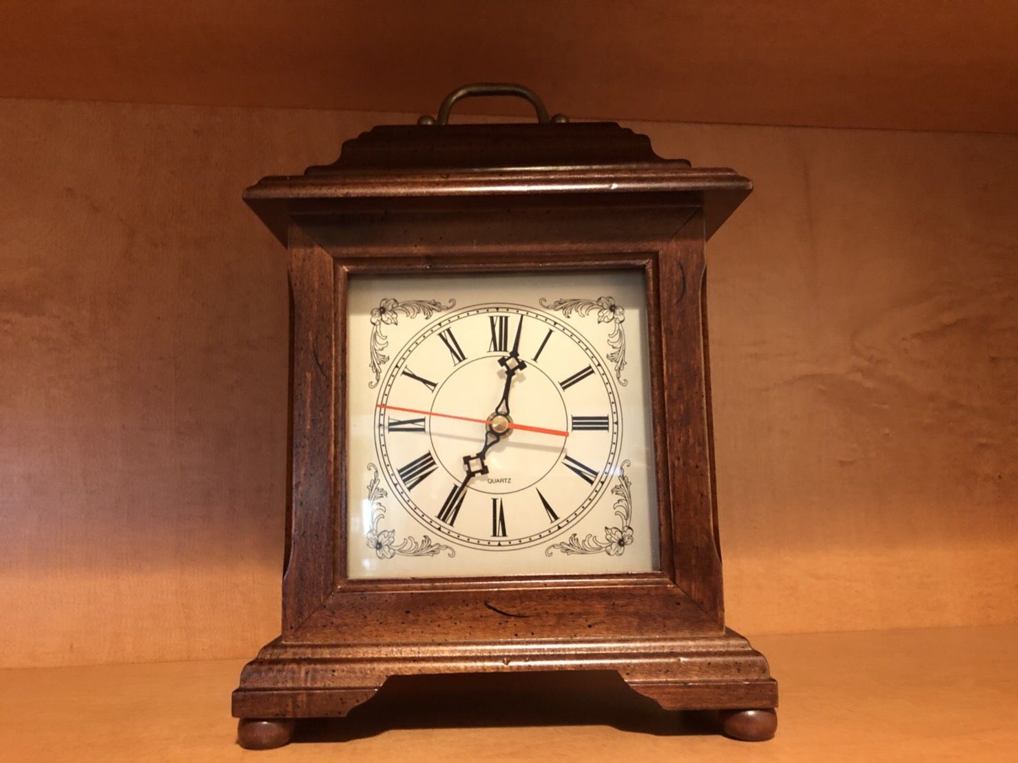 Classic wooden clock in like-new condition