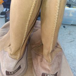 UGG Boots Size 5w 