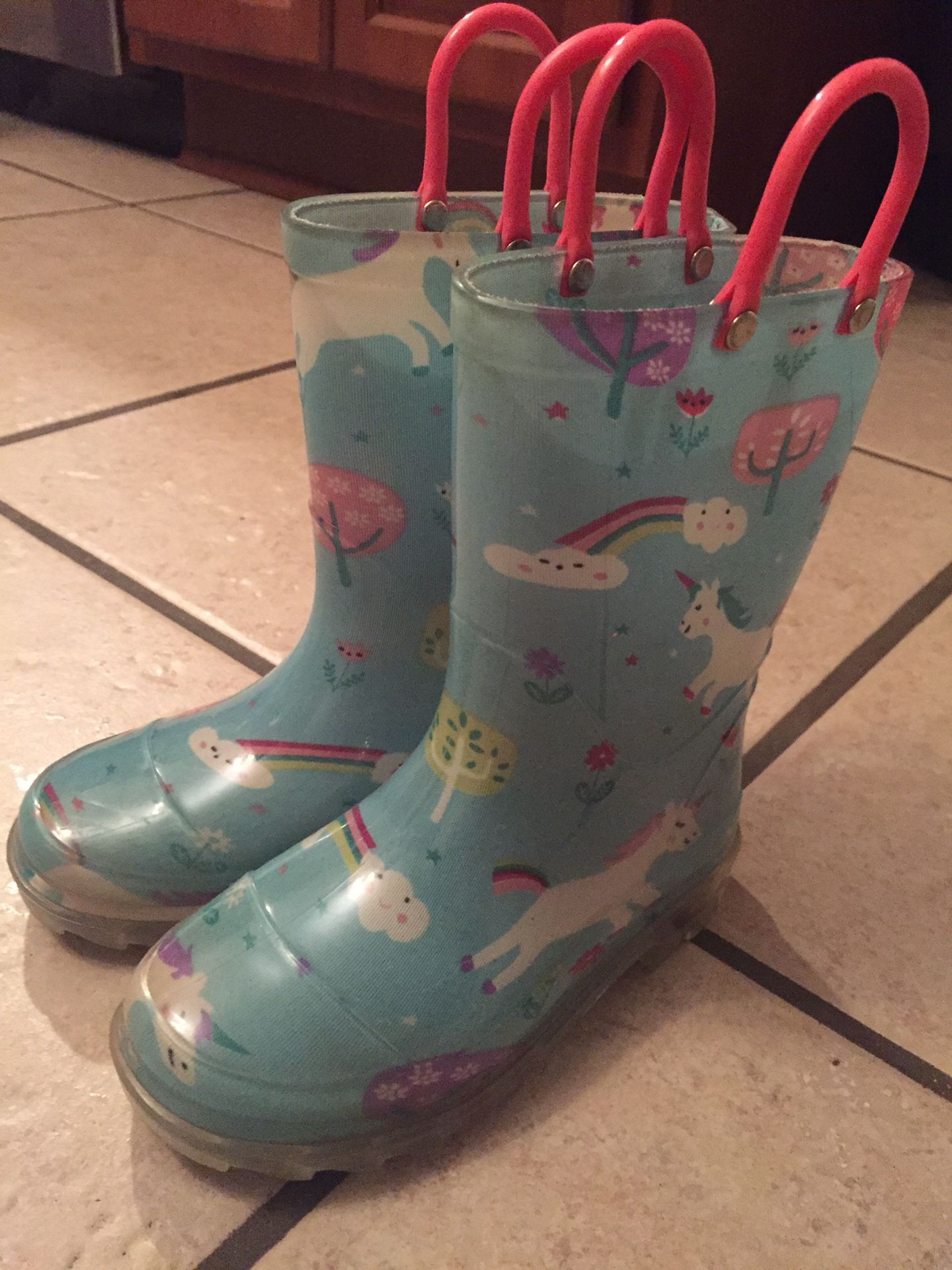 Girls LIGHT-UP Unicorn Rainbow Boots - size 10