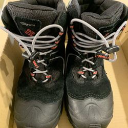 Columbia Kids Size 3 Snow Boots (not Infant)