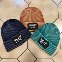 GALLERY DEPT BEANIE BUNDLE