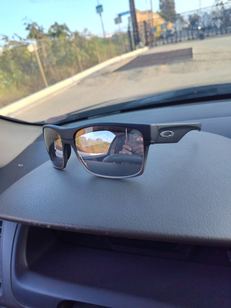 Oakley Sunglasses 