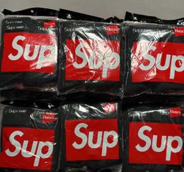 Supreme socks