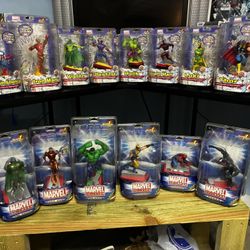  “Monogram International Marvel + Avengers Resin Paperweight Letter Sets (2009/2010) – Boxed”