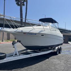 2001 Maxim 2400 SCR