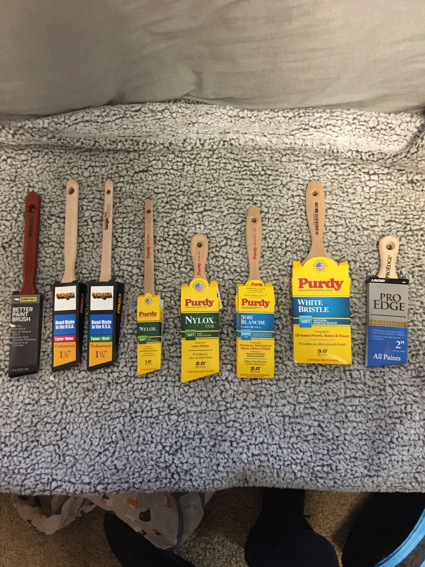 Assortment Of High End Paint Brushes
