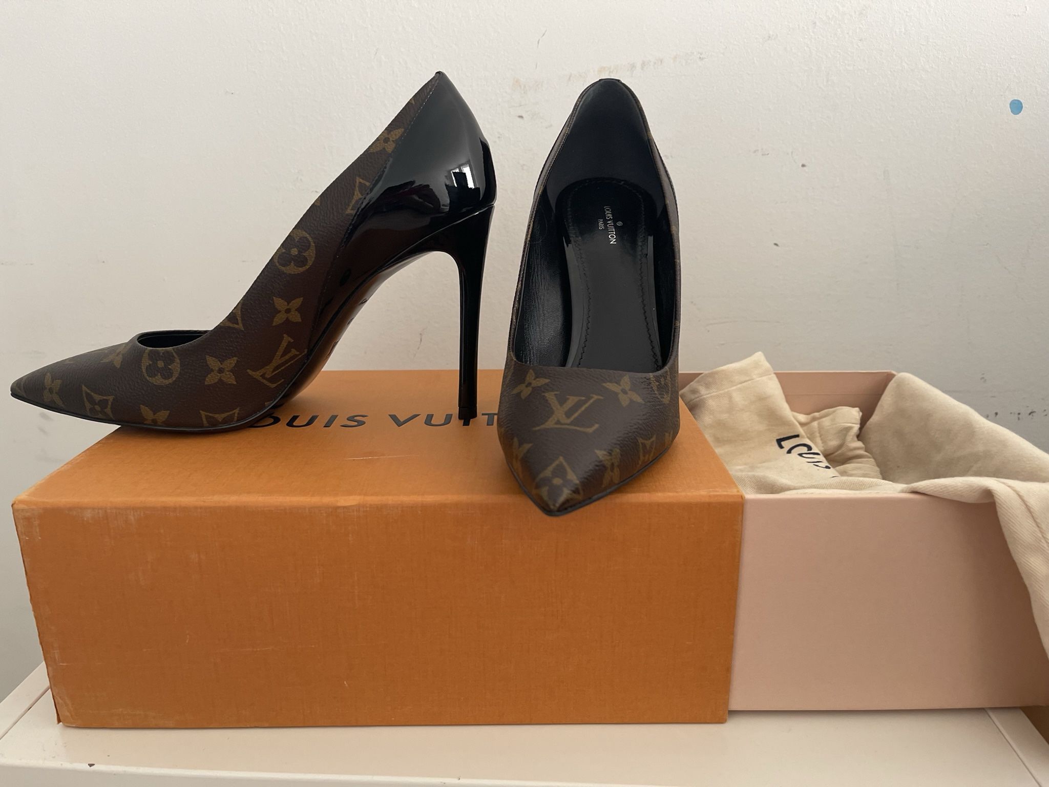 Louis Vuitton, Shoes, Louis Vuitton Cherie Pump