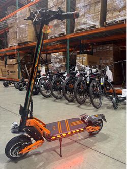 Dual-motor electric scooter