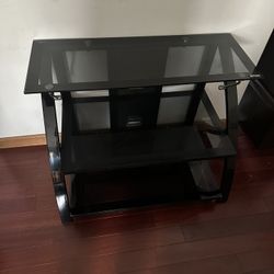 Stereo Entertainment Z Line Glass Table 