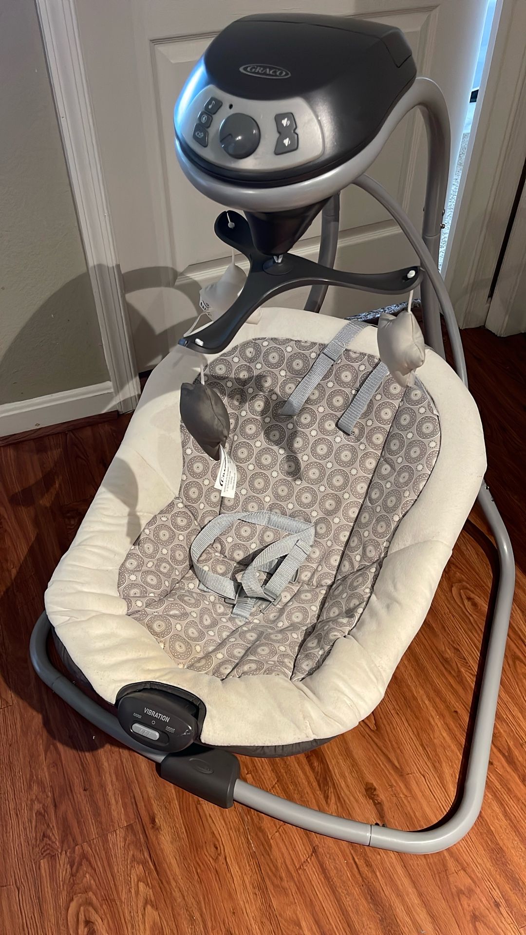 Graco Simple Sway Baby Swing – Excellent Condition